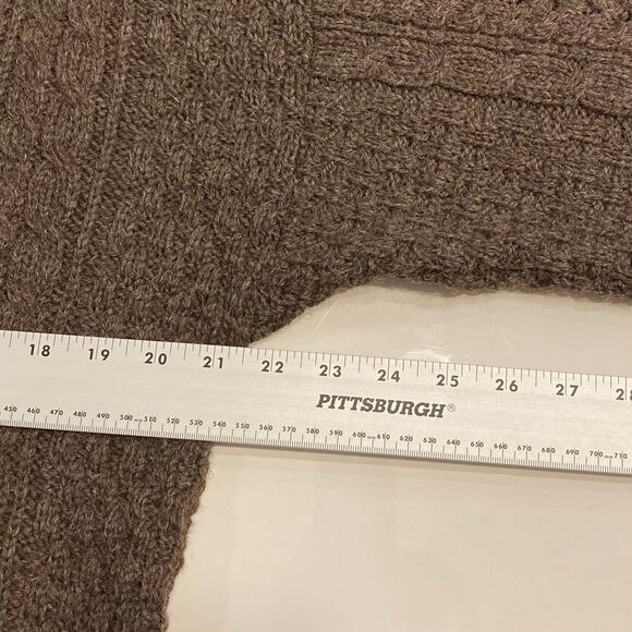 NWOT ORVIS Sweater M IRELAND Fisherman Cable-Knit Pure-New-Wool Crew-Neck Brown - Picture 7 of 8